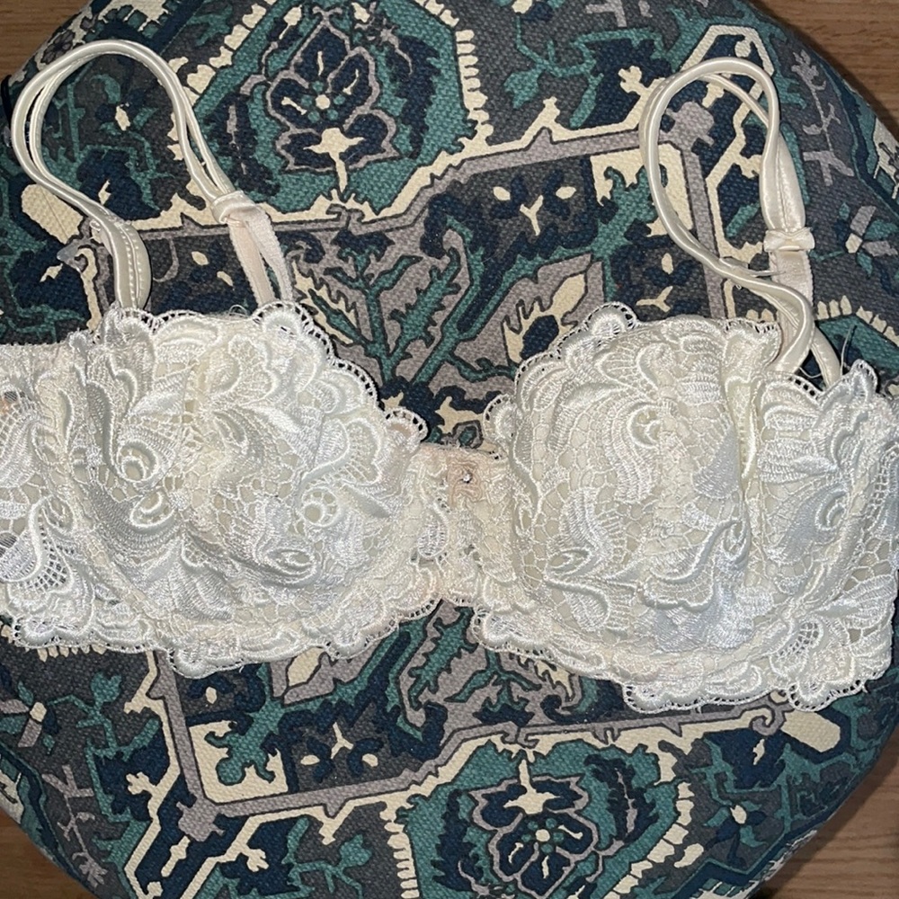 Vintage style Victoria’s Secret bra